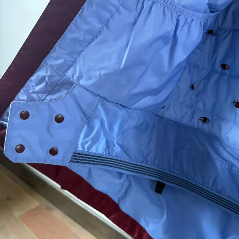 The North Face Women's Small Maroon Winter Jacket, ski or snowboard ready - Picture 5 of 16